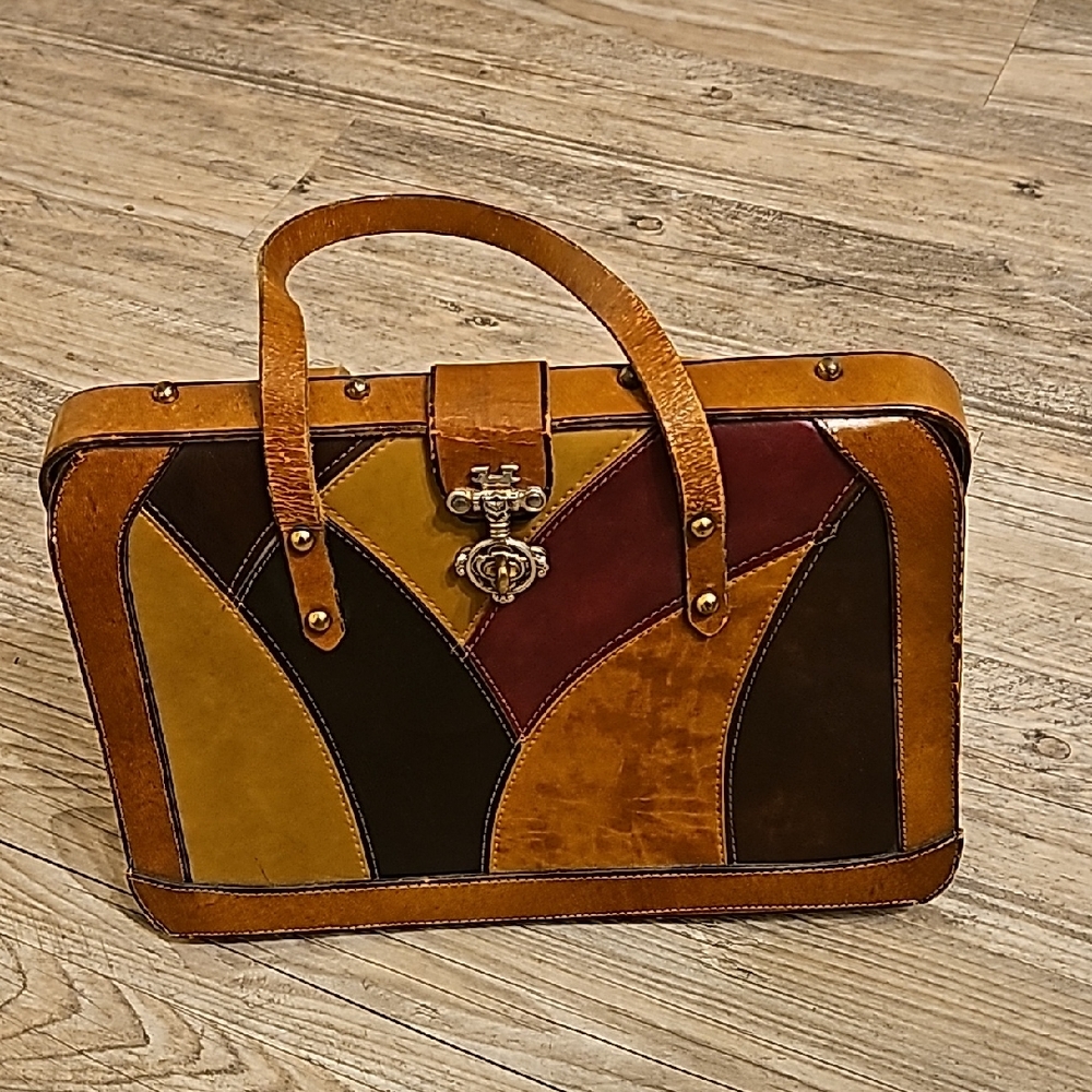 Elegant Patchwork Leather Satchel